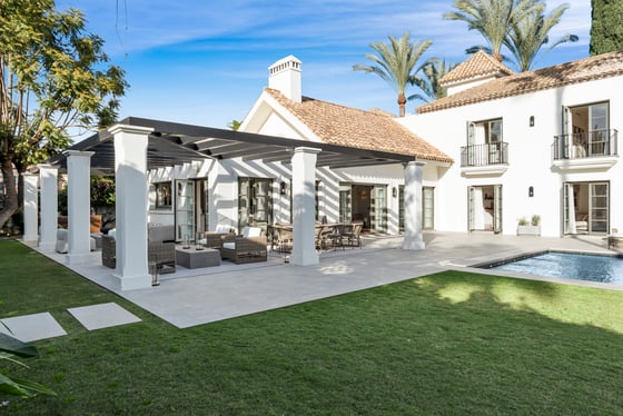 A refined villa in Marbella with a family focused layout, picture 3