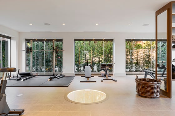 A refined villa in Marbella with a family focused layout, picture 17