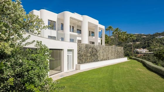 State of art contemporary villa with breathtaking Sea Views, picture 2