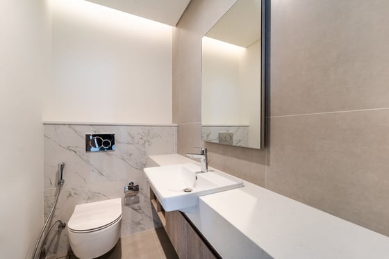 Exclusive | Fully Furnished | Sea and Marina Views, picture 7
