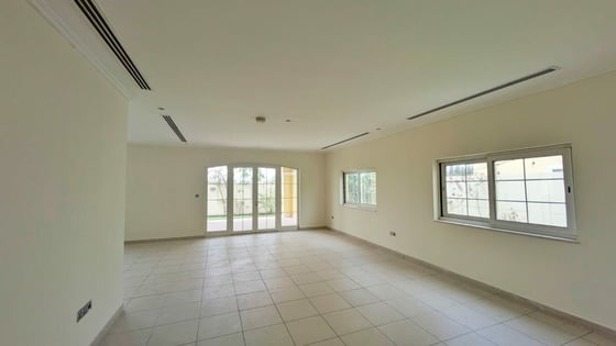 Single Row | Ready to move-in now | Spacious, picture 6