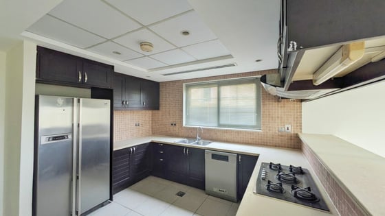 Single Row | Ready to move-in now | Spacious, picture 18