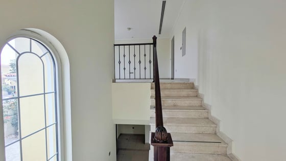 Single Row | Ready to move-in now | Spacious, picture 7