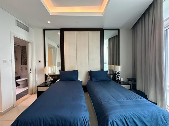 Burj Khalifa View | High Floor | Fully Furnished, picture 13