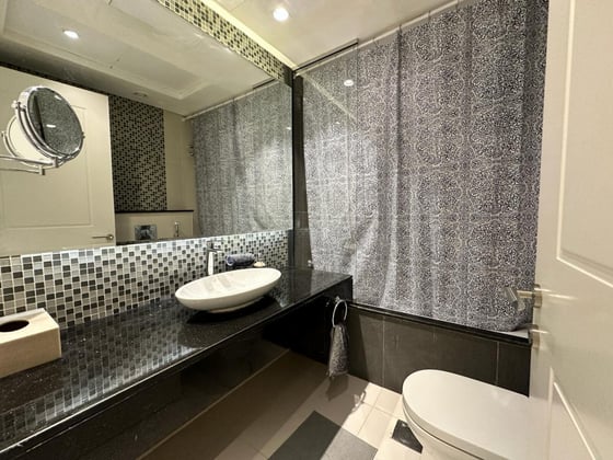 Burj Khalifa View | High Floor | Fully Furnished, picture 10