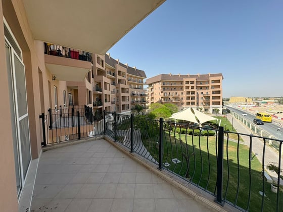 Vacant Unit | Large Layout | Call Now..., picture 1