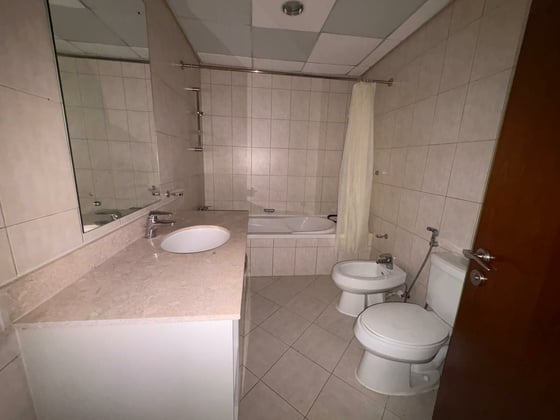 Vacant Unit | Large Layout | Call Now..., picture 8