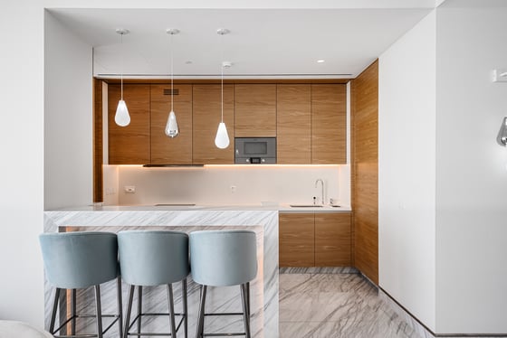 Sleek, Sophisticated, and Move-In Ready!!!, picture 2