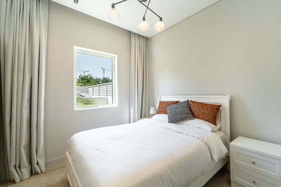 Fully Renovated | 5 En-Suite Bedrooms | Negotiable, picture 20