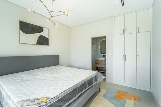 Fully Renovated | 5 En-Suite Bedrooms | Negotiable, picture 21