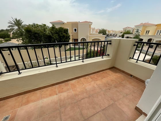 Huge Plot | End Unit | Single Row......., picture 12