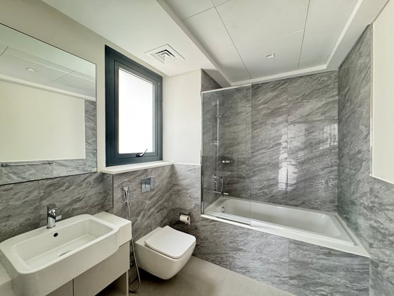 Ready to Move | Large Corner Plot | Private Pool, picture 13