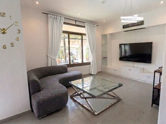 Single Row | 3BR + Maid | Upgraded Garden, picture 2