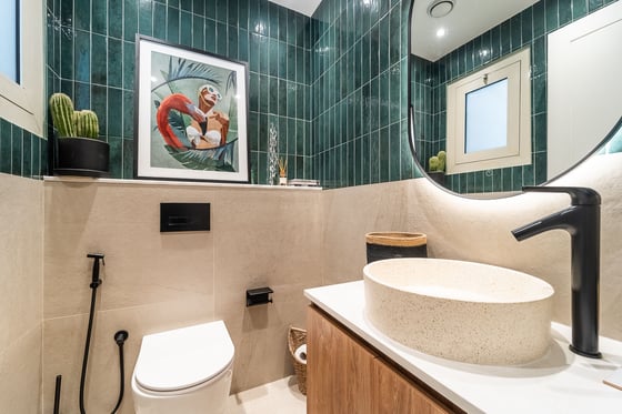 Full Renovation | Modern | Vacant on Transfer, picture 7