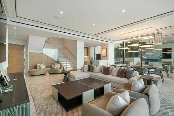 2BR Skycourt Duplex | Private Pool | Sea View, picture 9