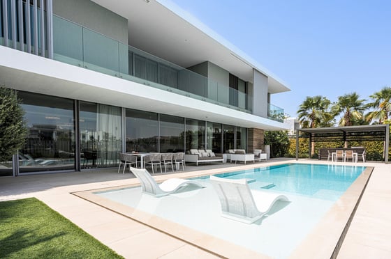 6-Bedroom Villa in Fairway Vistas, Dubai Hills, picture 1