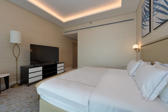 2-bed apartment for rent in The Palm Tower Palm Jumeirah, picture 13