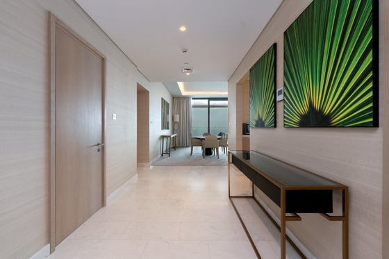 2-bed apartment for rent in The Palm Tower Palm Jumeirah, picture 8