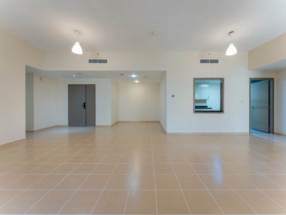 High Floor I Unfurnished I Specious Layout, picture 7