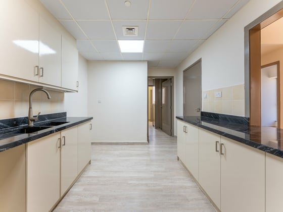High Floor I Unfurnished I Specious Layout, picture 11