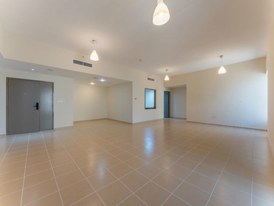 High Floor I Unfurnished I Specious Layout, picture 6