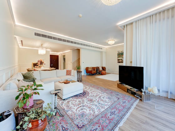 Exclusive | Lake View | Fully Upgraded.., picture 2