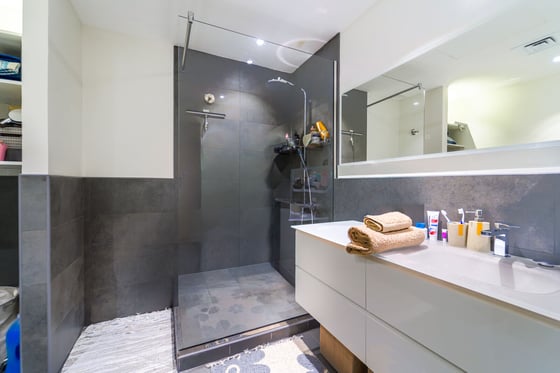 Exclusive|Luxury Renovated|Elegant View|Maids Room, picture 11