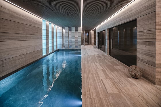 An elegant villa with an architectural line in Zagaleta, picture 13