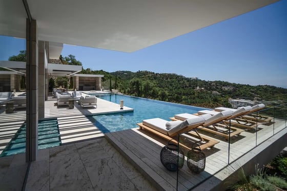 Welcome to the epitome of luxury living in La Zagaleta, picture 4