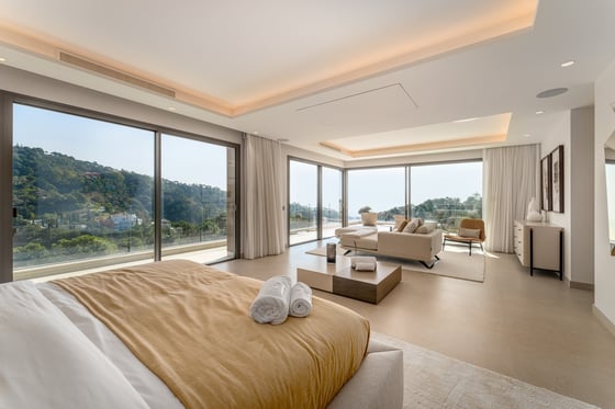 New Breathtaking Modern Luxury House with Panoramic Views, picture 11