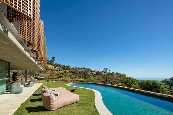 Masterpiece with Sea Views and Cutting-Edge in Benahavis, picture 2