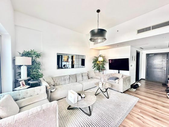 Lake View | Renovated | Largest Unit...., picture 8