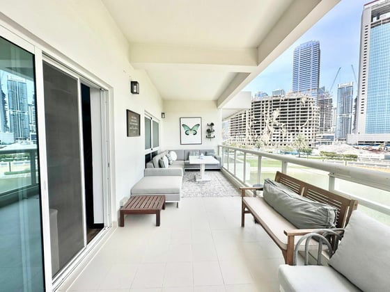 Lake View | Renovated | Largest Unit...., picture 5