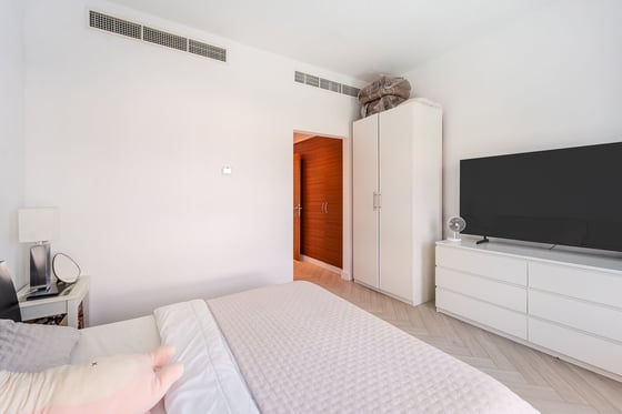 Upgraded Villa | Large Corner Plot | Private Pool, picture 12