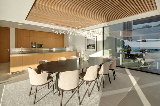 A contemporary home for sale in the exclusive El Madroñal, picture 7