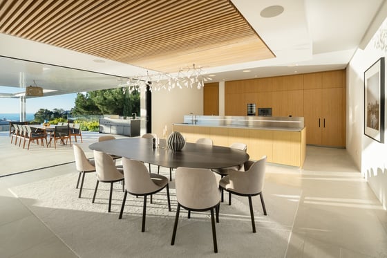 A contemporary home for sale in the exclusive El Madroñal, picture 6