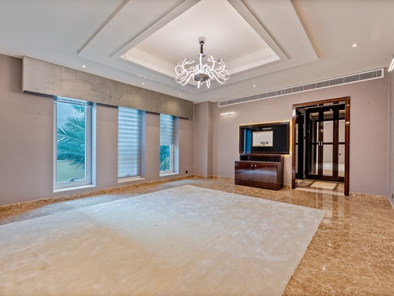 Prestigious Emirates Hills Villa with Golf Views, picture 9