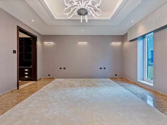 Prestigious Emirates Hills Villa with Golf Views, picture 10