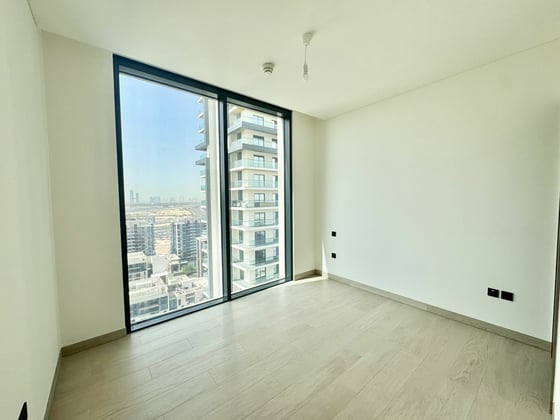 Spacious |  Maids Room  |  Burj Khalifa View, picture 11