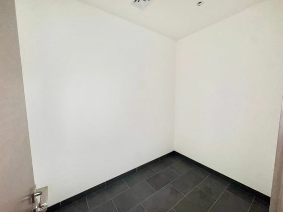 Spacious |  Maids Room  |  Burj Khalifa View, picture 20