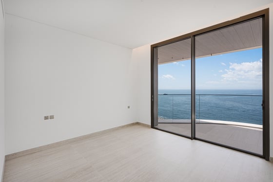 Full Sea View  |  High Floor  | Brand New, picture 9