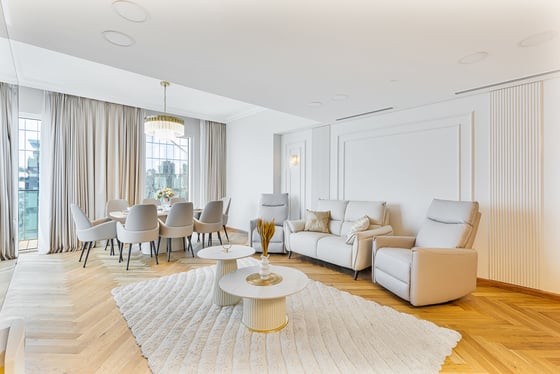 Stunning 2BR | Vacant | High Floor | Sea View, picture 2