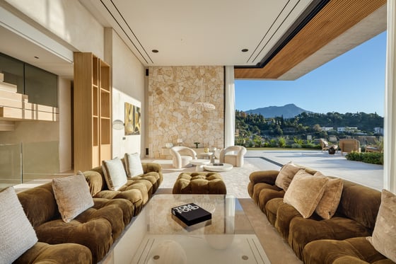 Exceptional New Built Villa in El Madroñal, Benahavís, picture 2