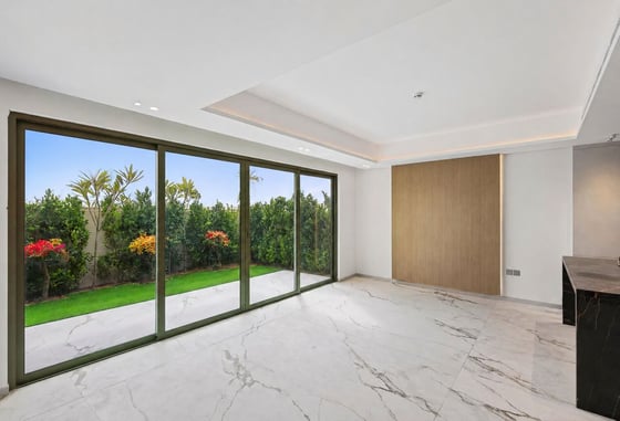Landscaped Garden | Ellie Saab Design | Luxurious Finish, picture 2