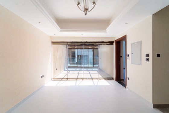 Upgraded | Pool & Park Views | Good Quality, picture 8