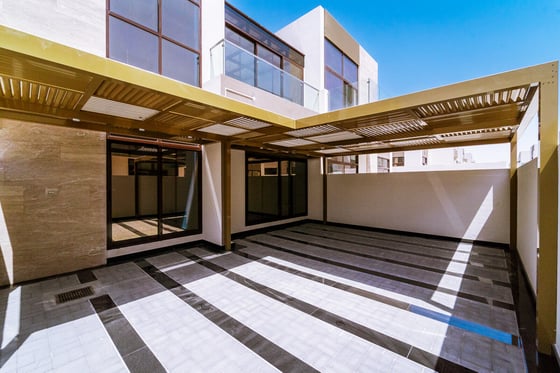 Upgraded | Pool & Park Views | Good Quality, picture 19