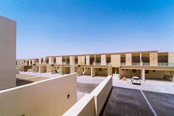Upgraded | Pool & Park Views | Good Quality, picture 16