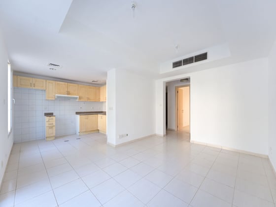 Lake View | Renovation Potential | Prime Location, picture 4