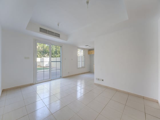 Lake View | Renovation Potential | Prime Location, picture 3