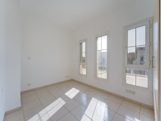 Lake View | Renovation Potential | Prime Location, picture 11